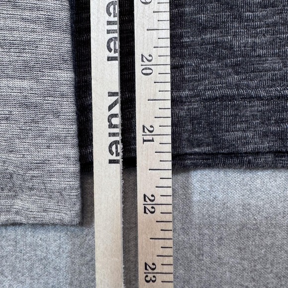 REI Hooded Pullover Womens Small Gray Black Stretch Thumbholes Zip Pocket Hiking - Picture 6 of 10